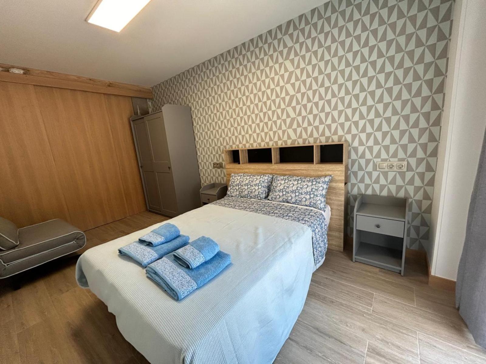 Apartamentos Torres Del Milladoiro 에임스 외부 사진