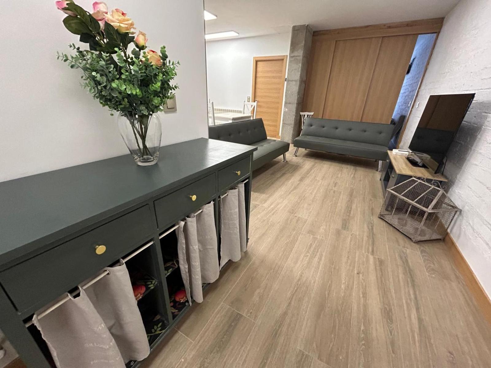 Apartamentos Torres Del Milladoiro 에임스 외부 사진