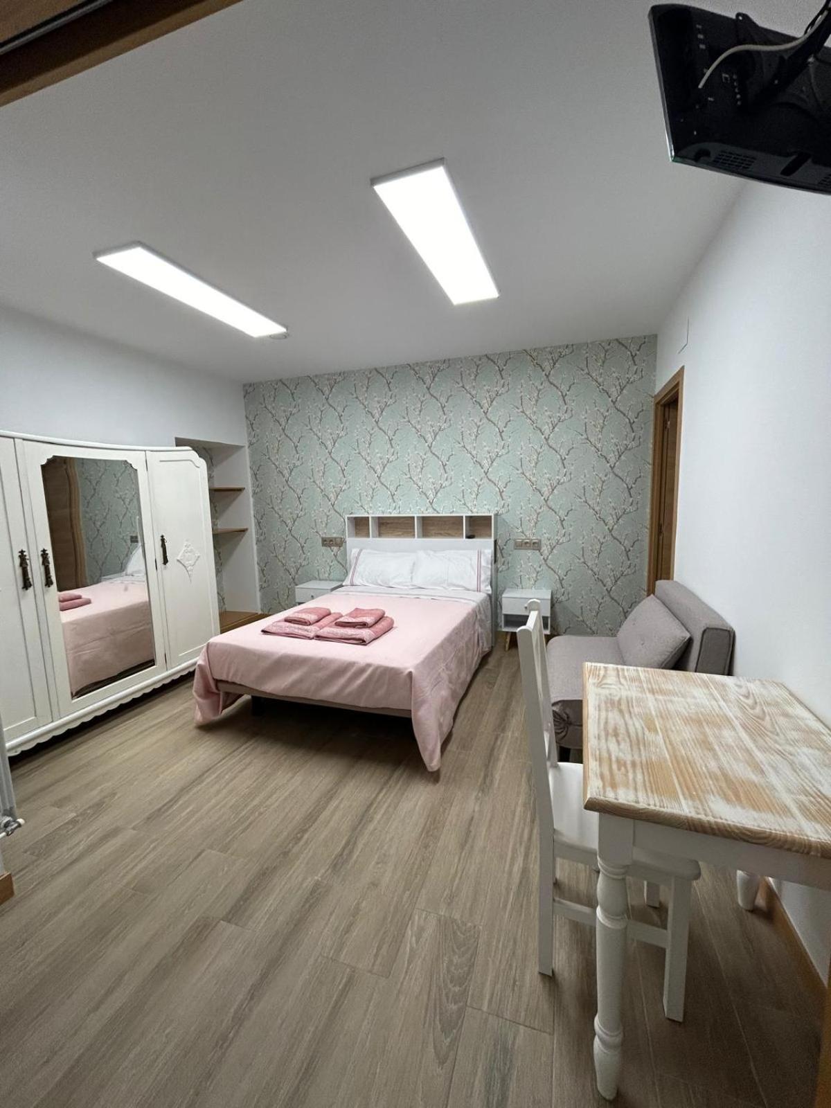 Apartamentos Torres Del Milladoiro 에임스 외부 사진