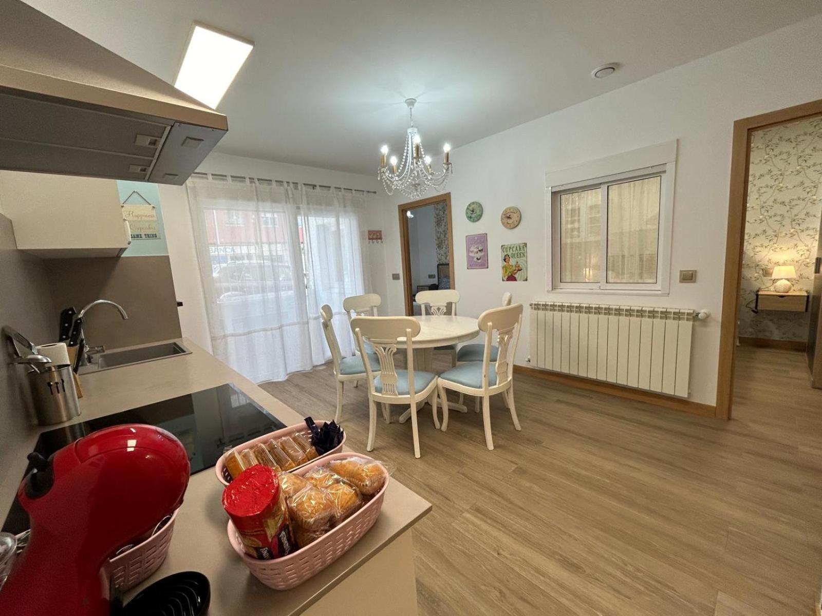 Apartamentos Torres Del Milladoiro 에임스 외부 사진