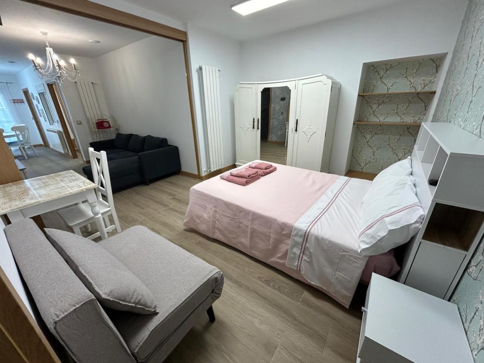 Apartamentos Torres Del Milladoiro 에임스 외부 사진