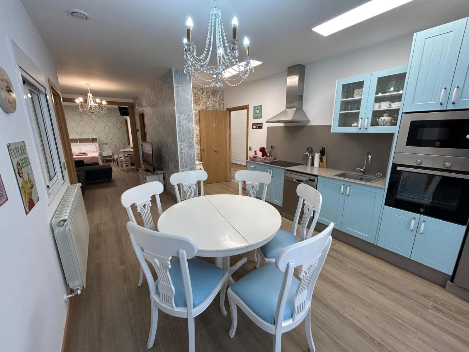 Apartamentos Torres Del Milladoiro 에임스 외부 사진